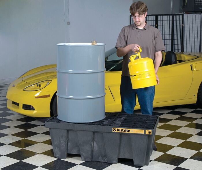 2 Drum Plastic Pallet | EcoPolyBlend™| 28623 | Justrite