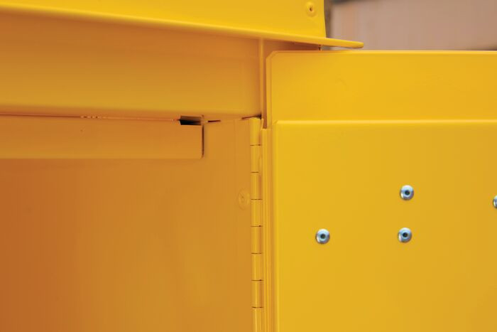 90 Gallon, 2 Shelves, Manual Close Doors, Outdoor Flammable